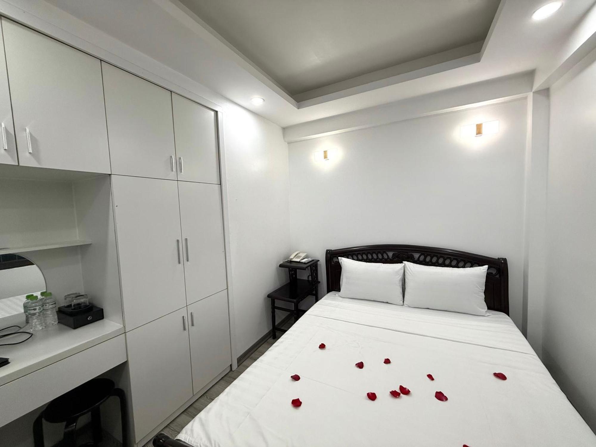 האנוי The Queen Hotel & Spa 2 מראה חיצוני תמונה